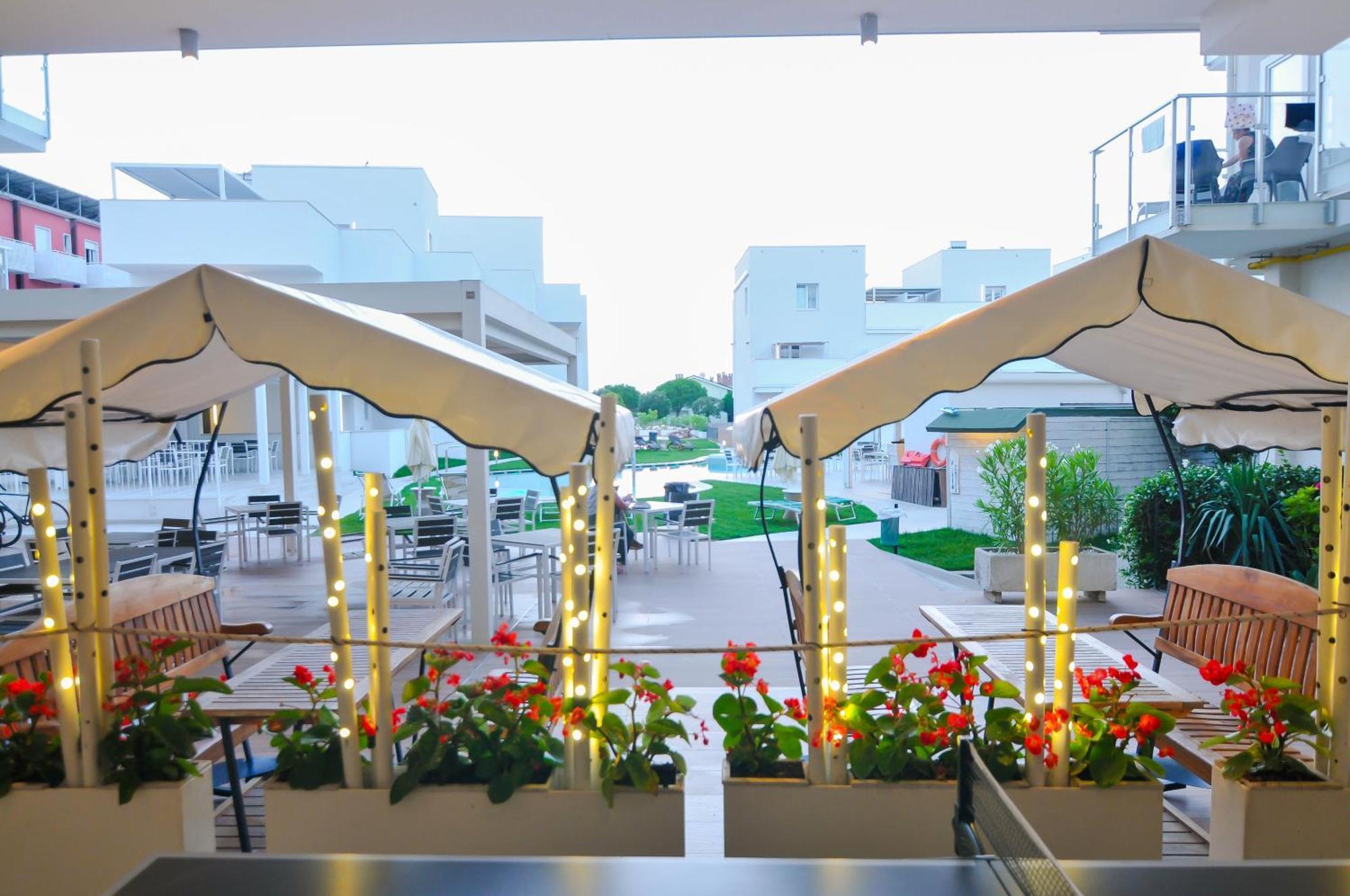 Marina Palace Hotel 4 Stelle S カオルレ エクステリア 写真